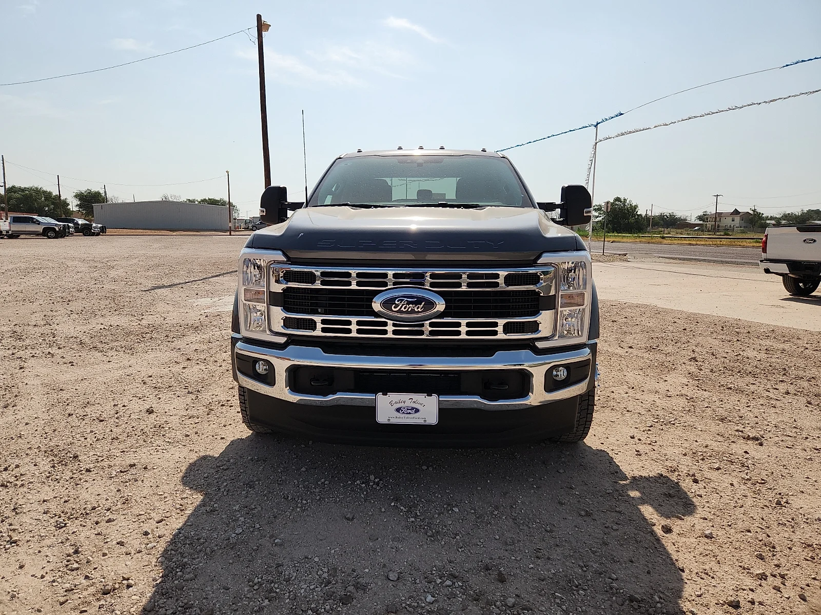 New 2026 Carbonized Gray Metallic Ford XLT image 2