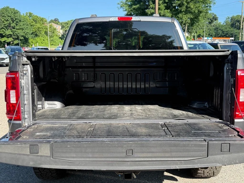 Used 2021 Gray Ford XLT image 10