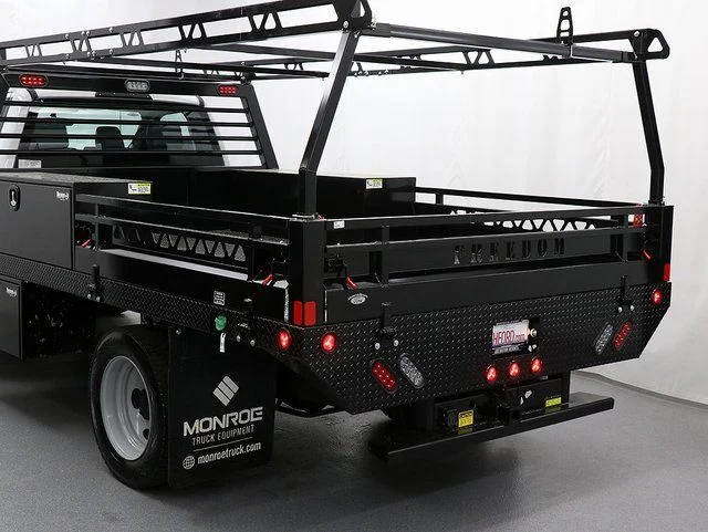 New 2025 Oxford White Ford F-450® XL image 7