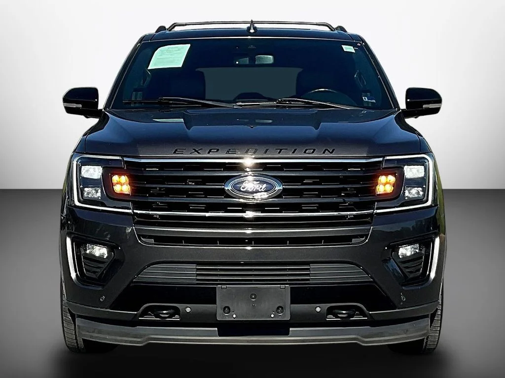 Used 2021 Magnetic Ford Limited image 2