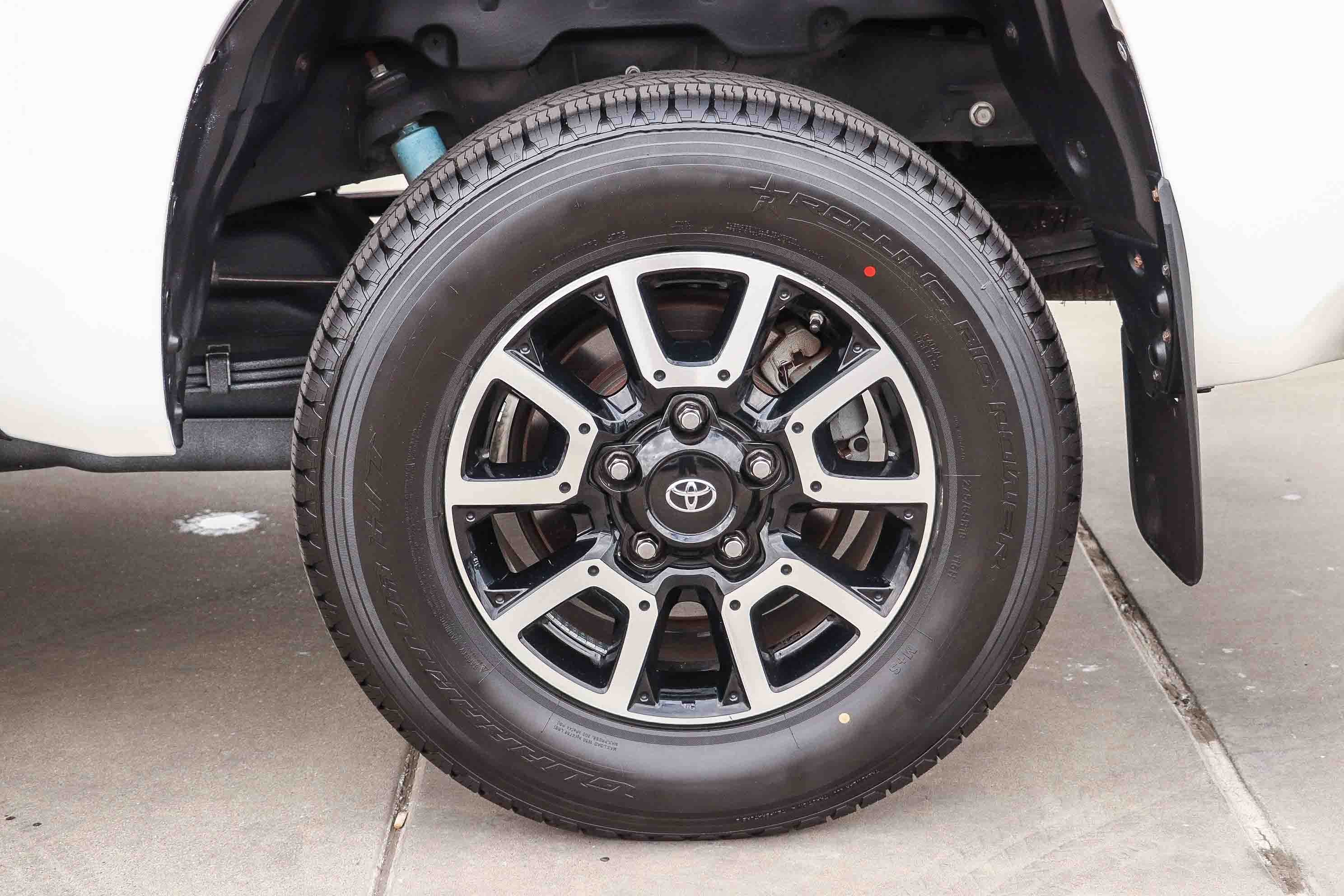 Certified Used 2020 Super White Toyota SR5 image 8