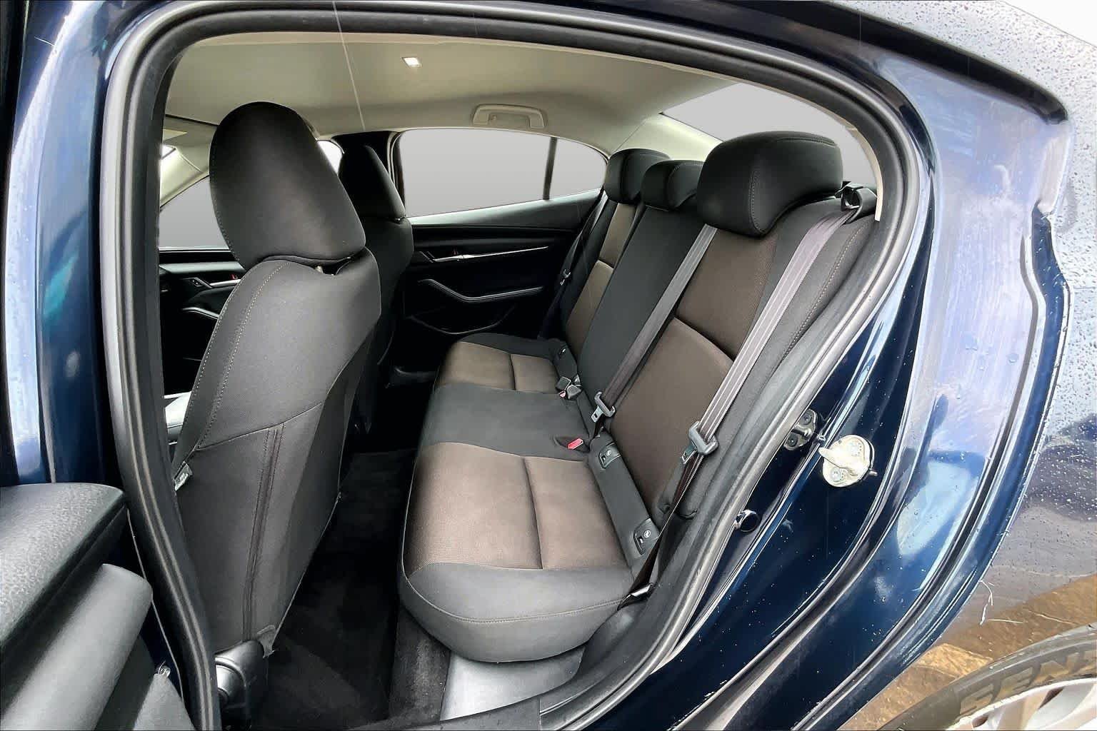 Used 2020 Deep Crystal Blue Mica Mazda  image 17