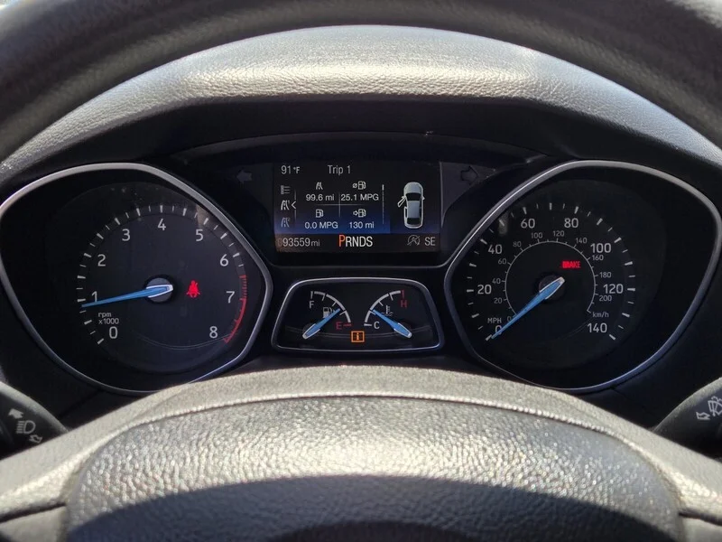 Used 2017 MAGNETIC Ford SE image 16