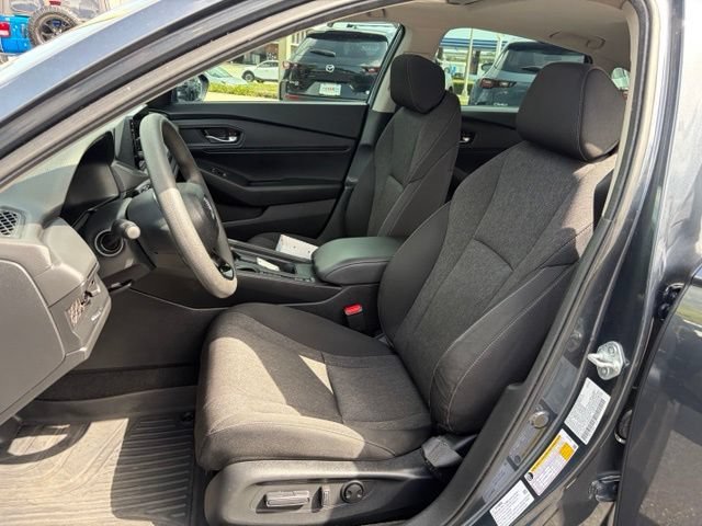 Used 2024  Honda EX image 14