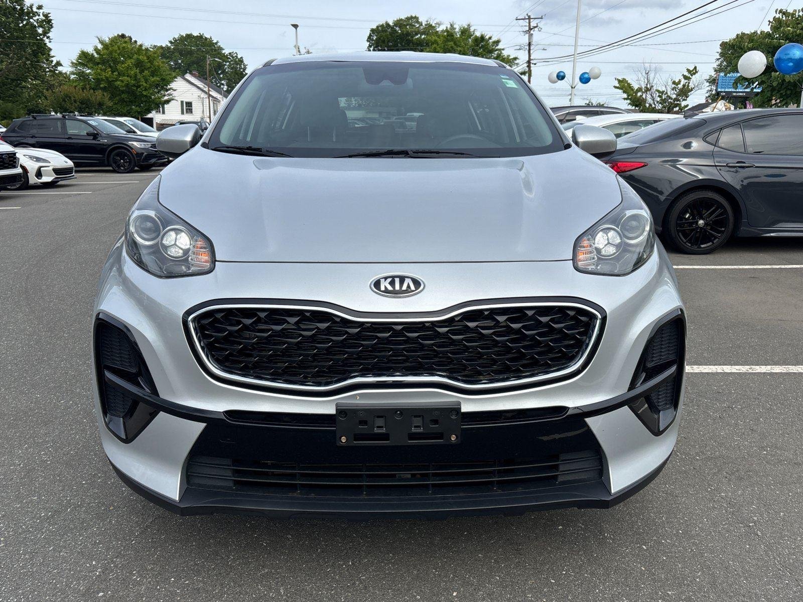 Used 2021 Sparkling Silver Kia LX image 8