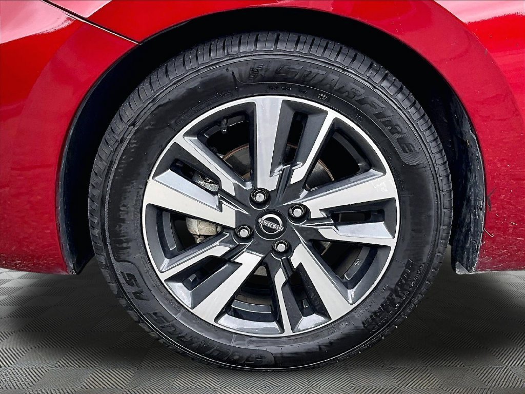 Used 2025 Red Nissan 1.6 SV image 7