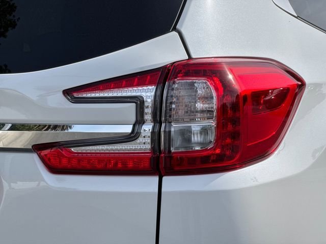 New 2026 CRYSTAL WHITE PEARL Subaru Limited 7-Passenger image 36