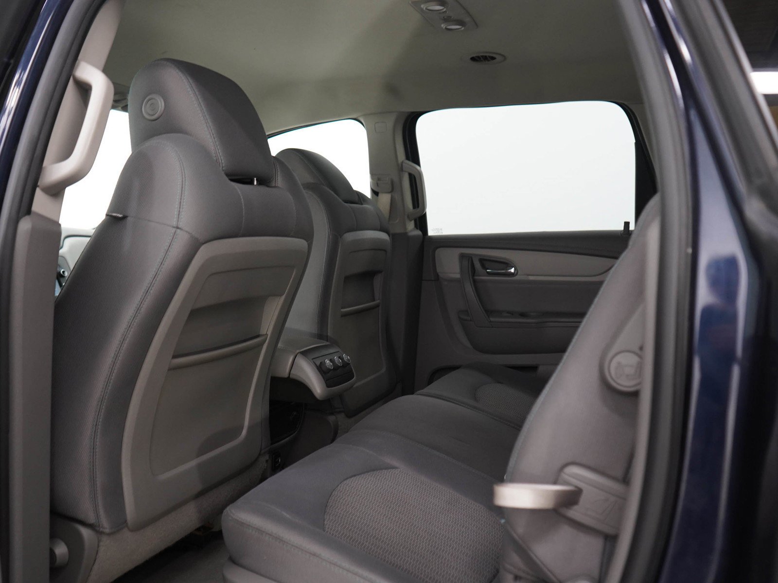 Used 2017 Blue Velvet Metallic Chevrolet LS image 18