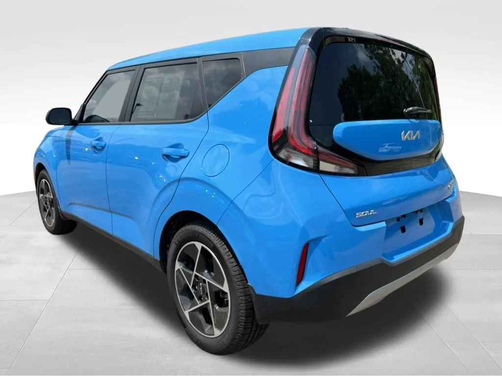 Used 2025 Blue Kia EX image 10