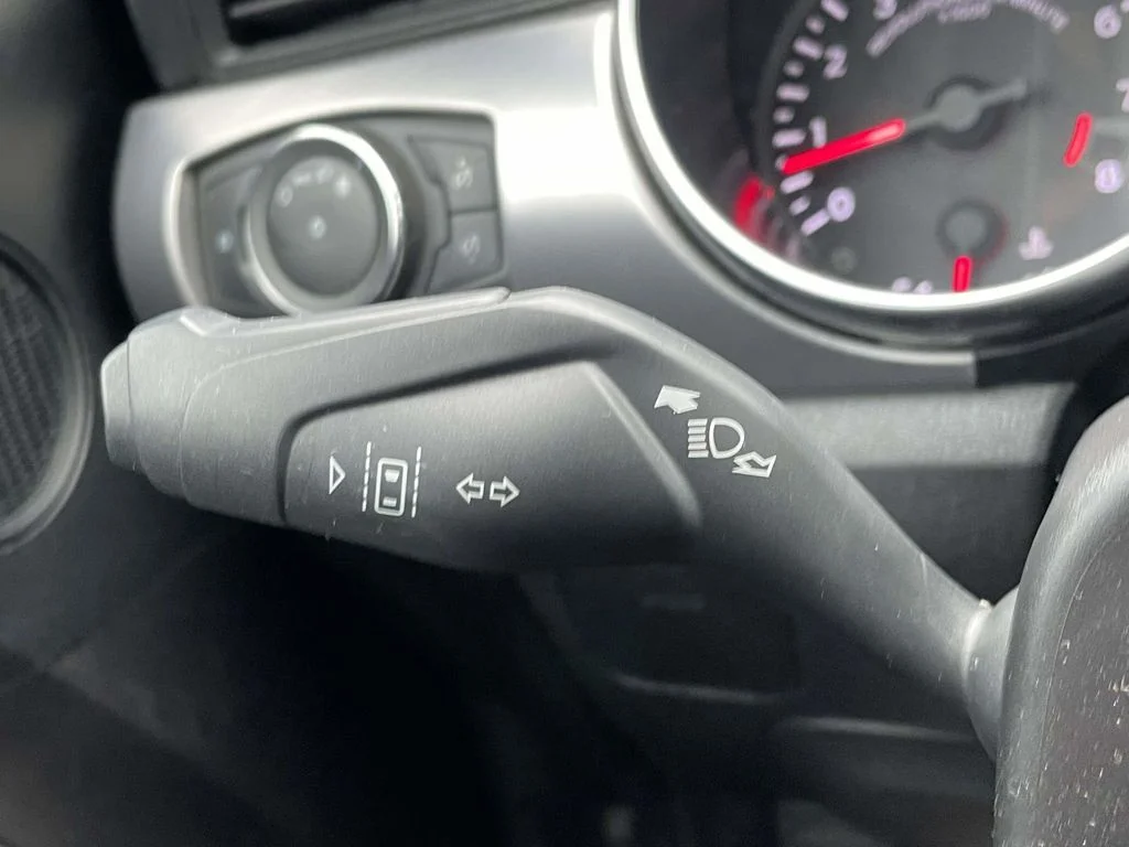 Used 2022 Gray Ford GT image 29