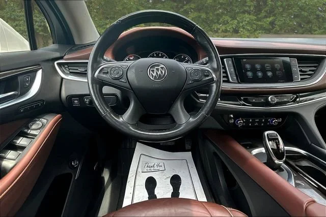 Used 2018 White Frost Tricoat Buick Avenir image 8