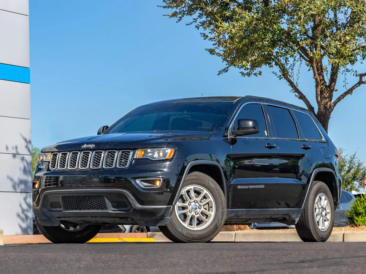 2020 Jeep Grand Cherokee Laredo