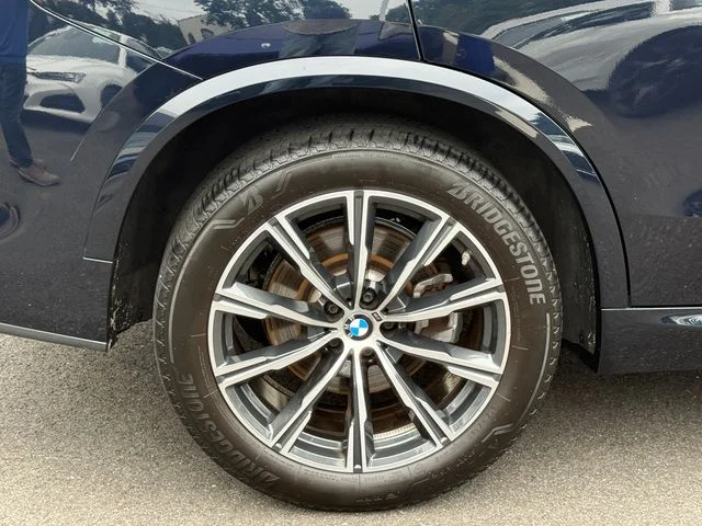 Certified Used 2024 Carbon Black Metallic BMW xDrive40i image 12