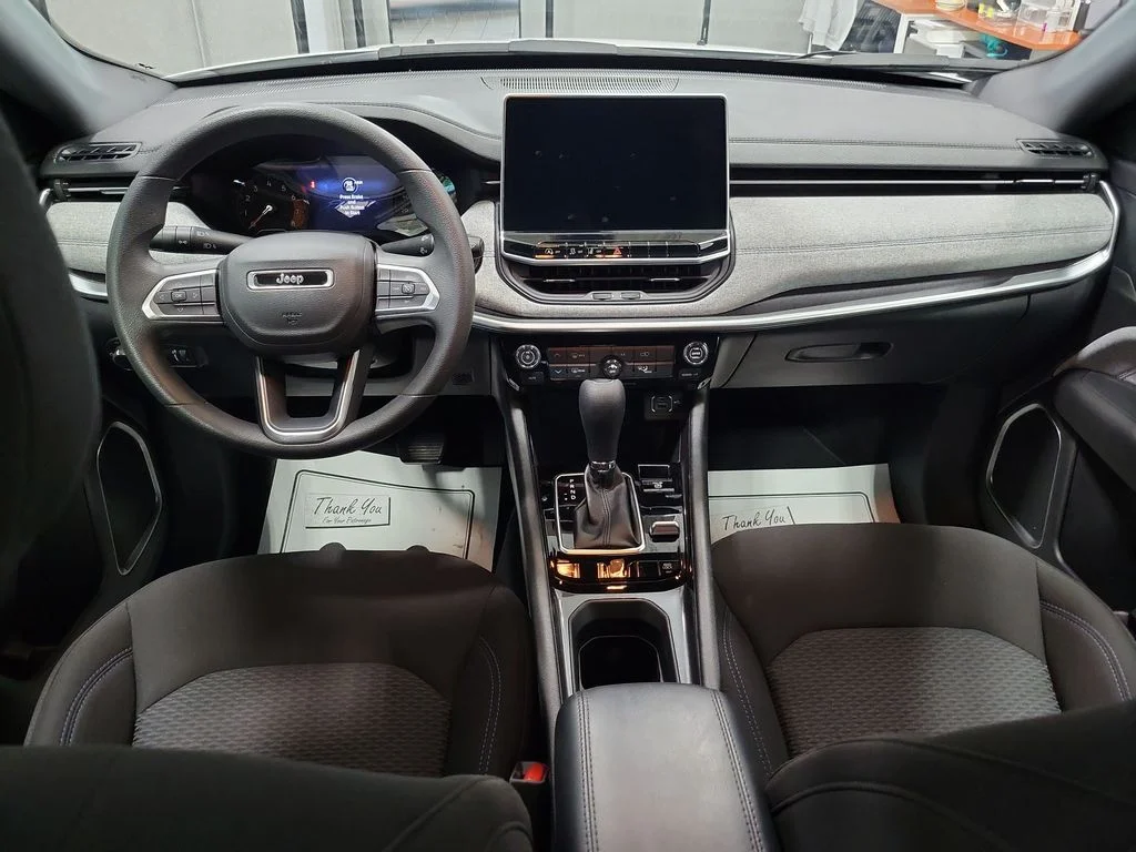 Used 2023 White Jeep Sport image 3