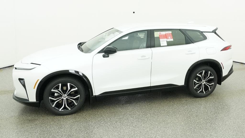 New 2026 Oxygen White Toyota XLE image 35