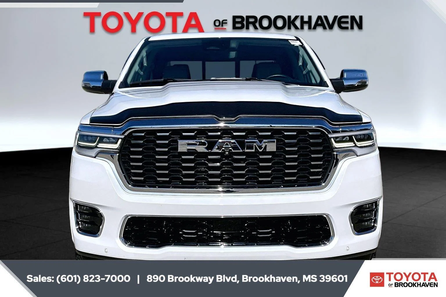 Used 2025 Ivory White Tri-Coat Pearlcoat Ram Tungsten image 3
