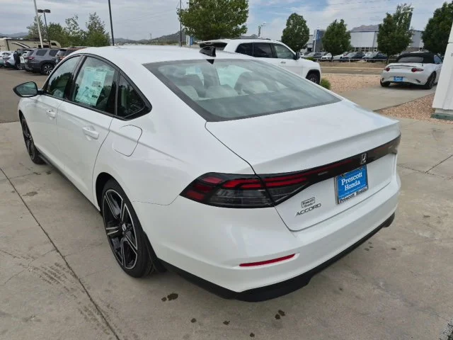 New 2026 Platinum White Pearl Honda SE image 3
