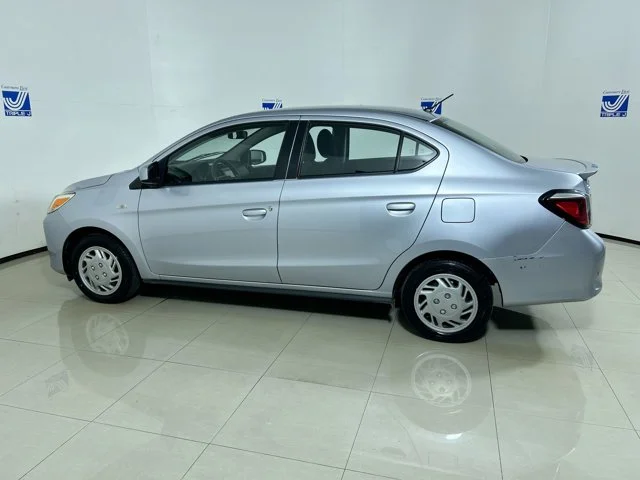 Used 2023 Starlight Silver Metallic Mitsubishi ES image 3