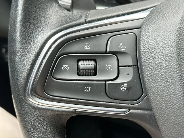Used 2021 Black Buick Essence image 42