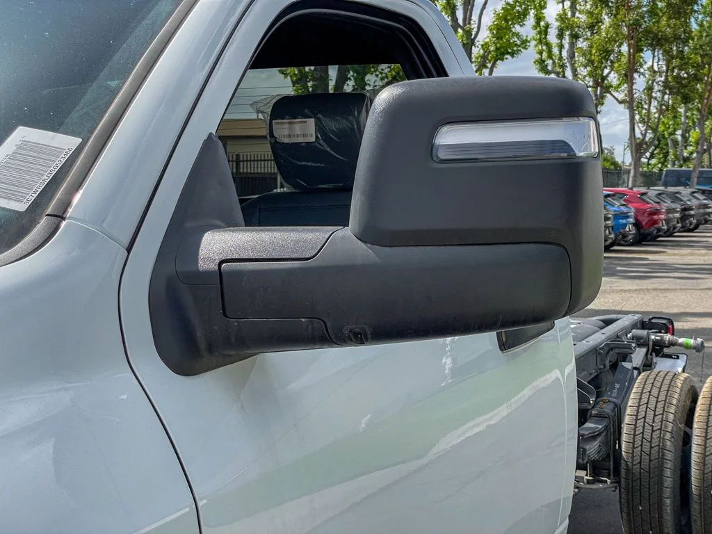 2025 RAM 3500 Chassis Tradesman - Photo 12