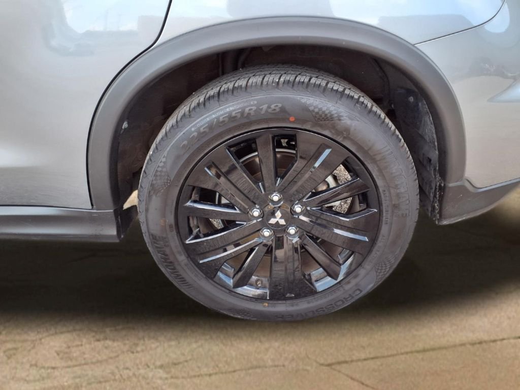 Used 2026 Gray Mitsubishi S image 23