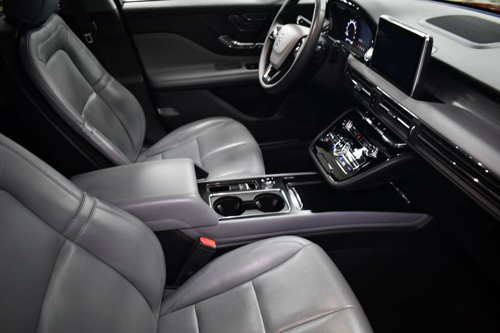 Used 2022 Red Lincoln Standard image 33