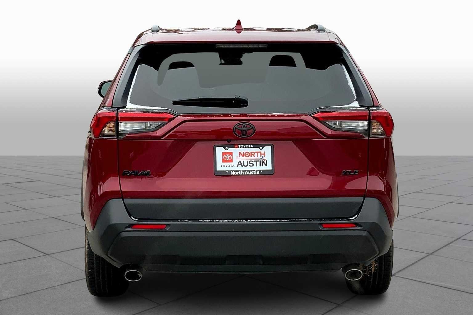 Used 2023 Ruby Flare Pearl Toyota XLE image 5