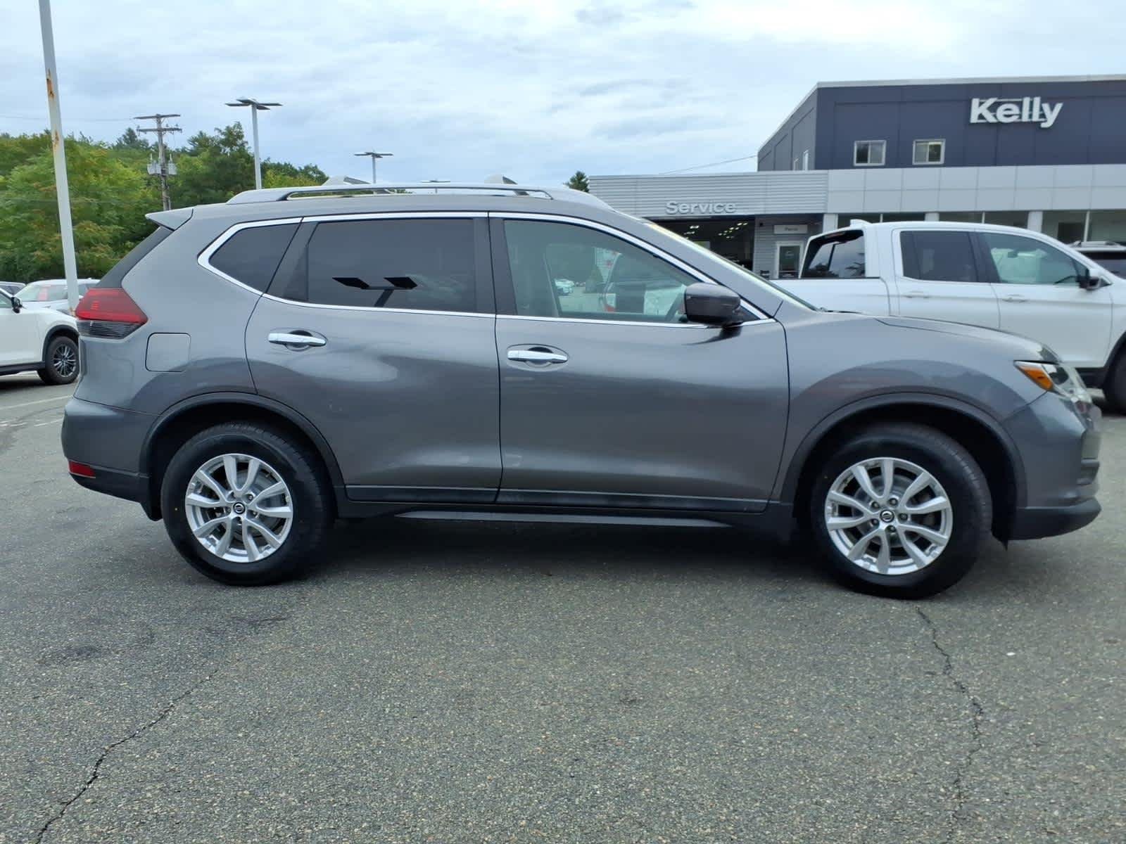 Certified Used 2020 Gun Metallic Nissan S image 4