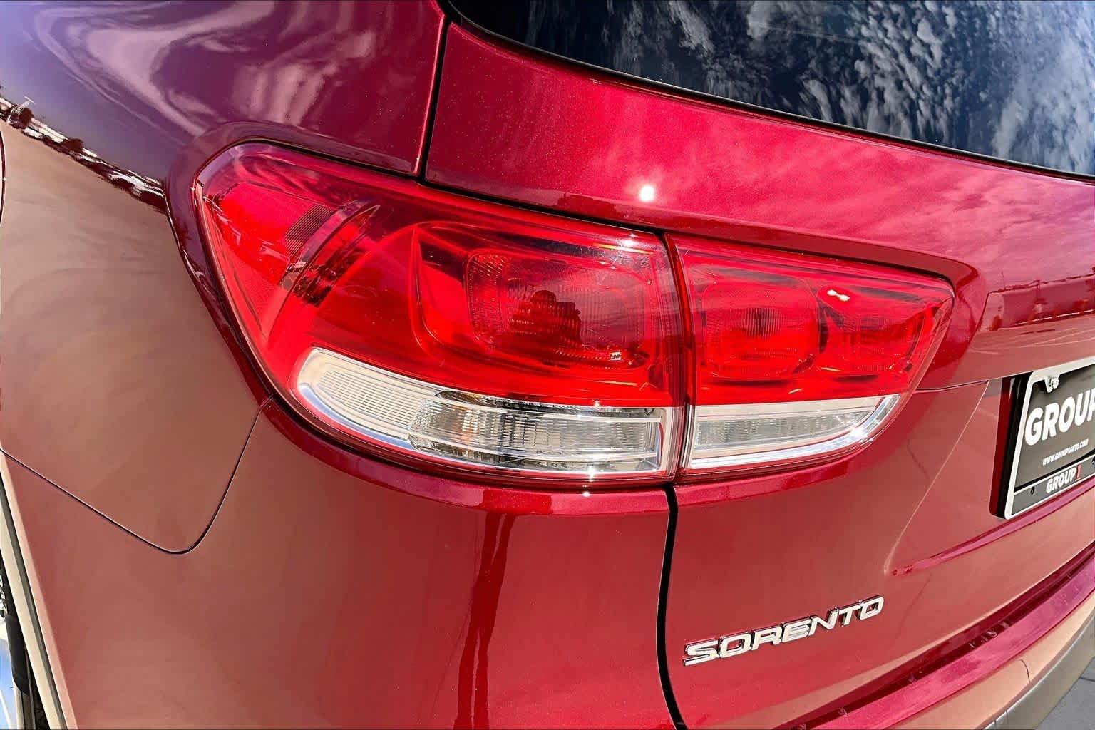 Used 2017 Remington Red Kia LX V6 image 29