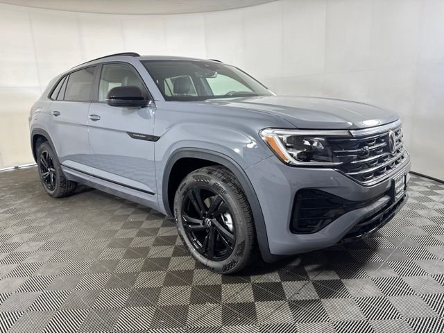 2026 Volkswagen Atlas Cross Sport 2.0T SEL R-Line Black