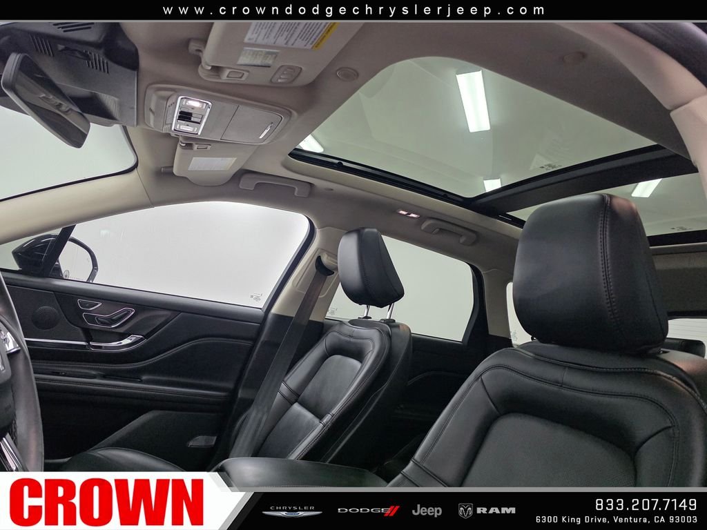 Used 2024 Black Lincoln Grand Touring image 21