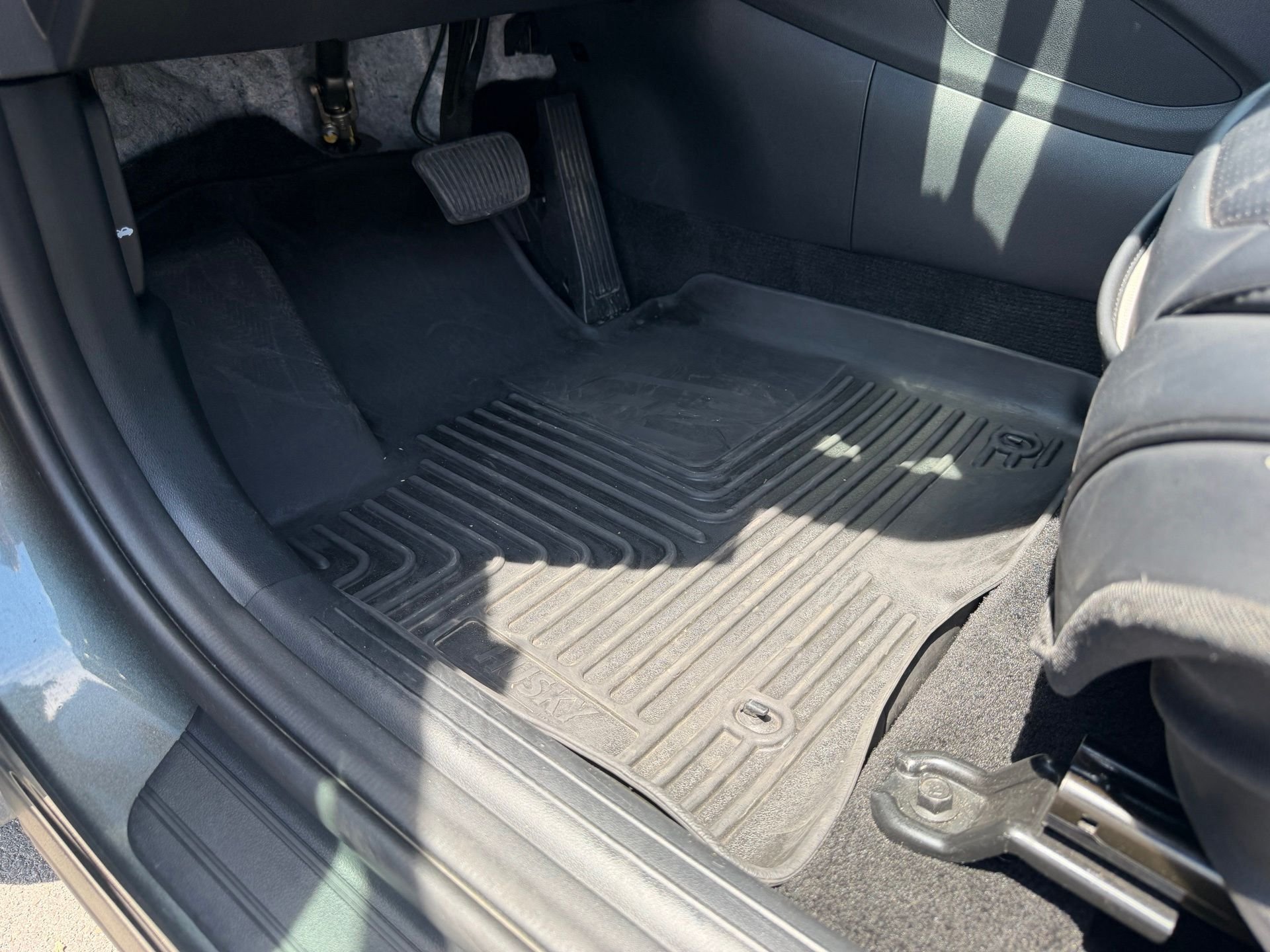 Certified Used 2022 Gray Hyundai SEL image 28