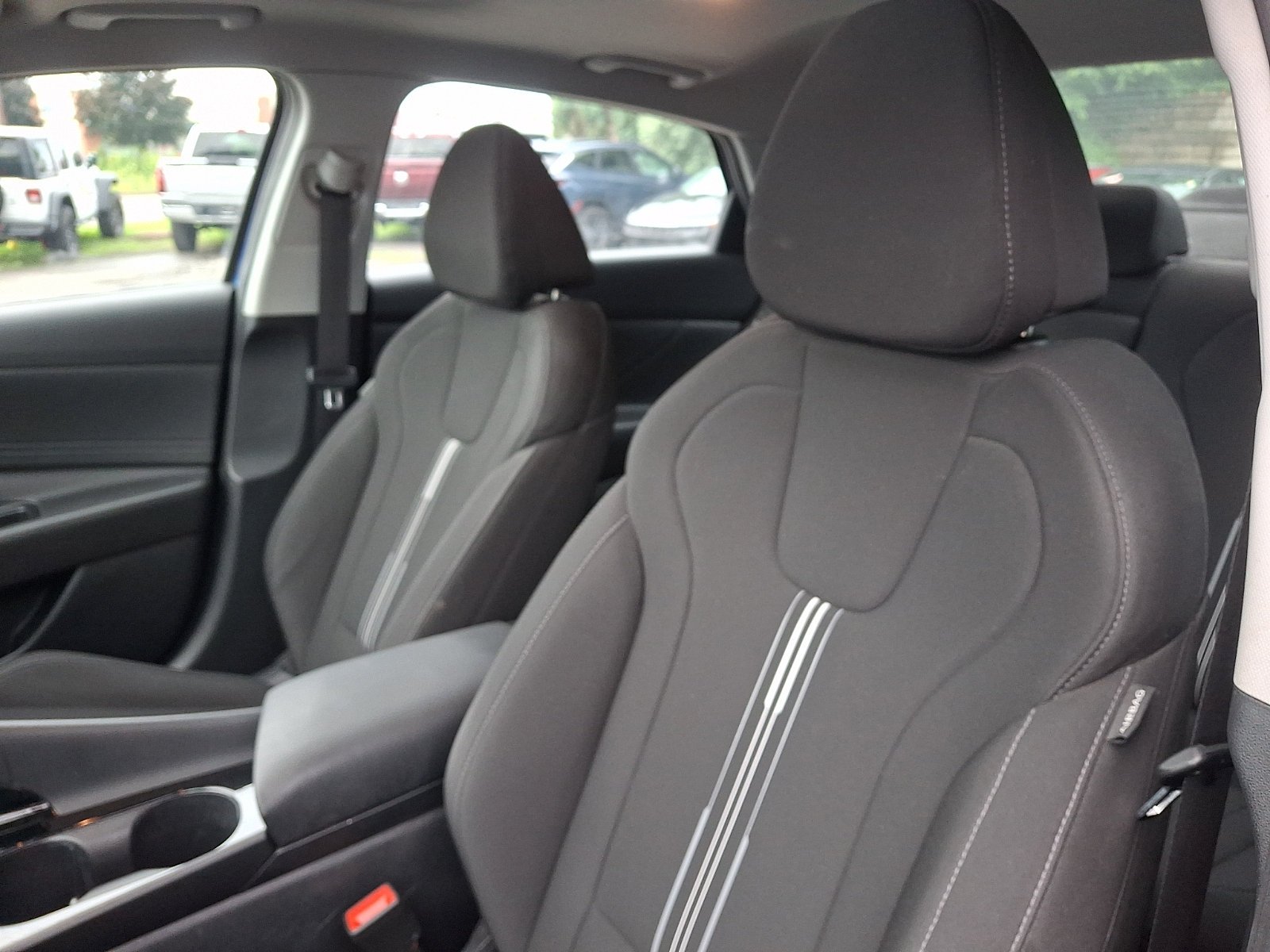 2024 Hyundai Elantra SEL - Photo 15