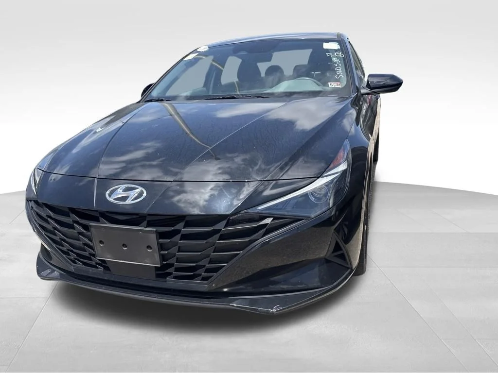 Used 2023 Black Hyundai SEL image 17