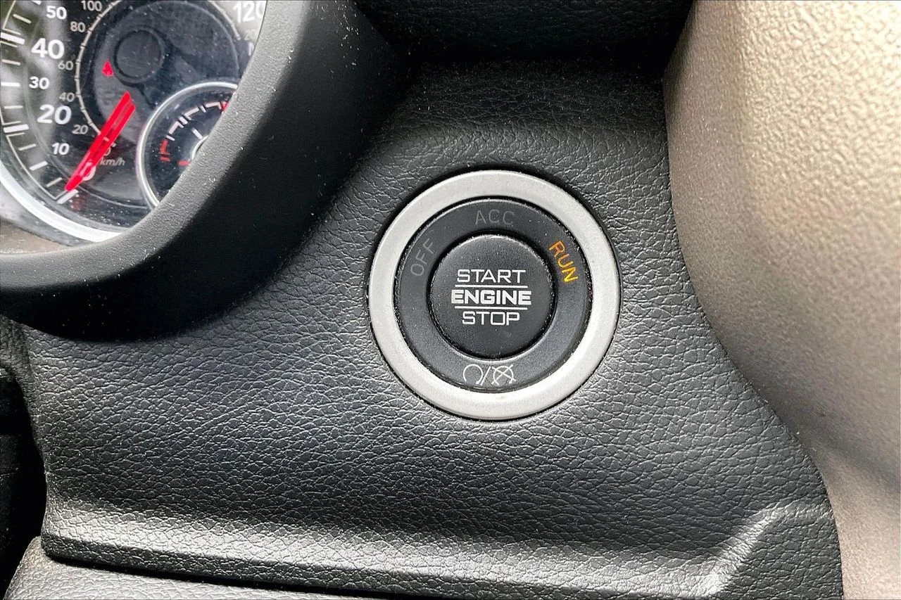 Used 2021 White Ram Laramie image 29