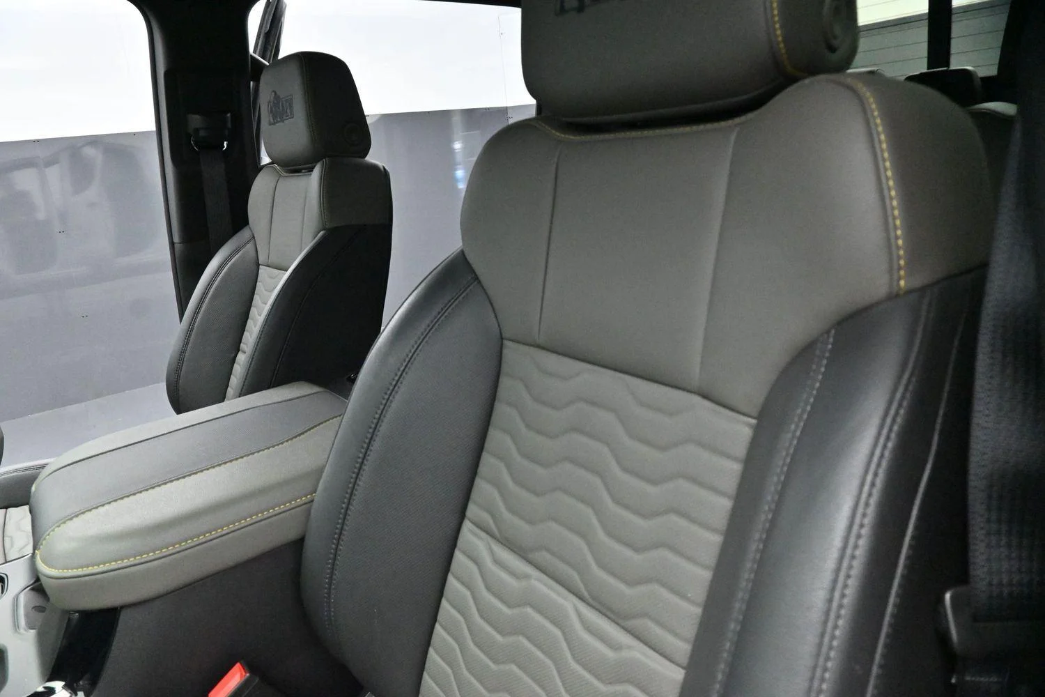 Used 2024 Summit White Chevrolet ZR2 image 15