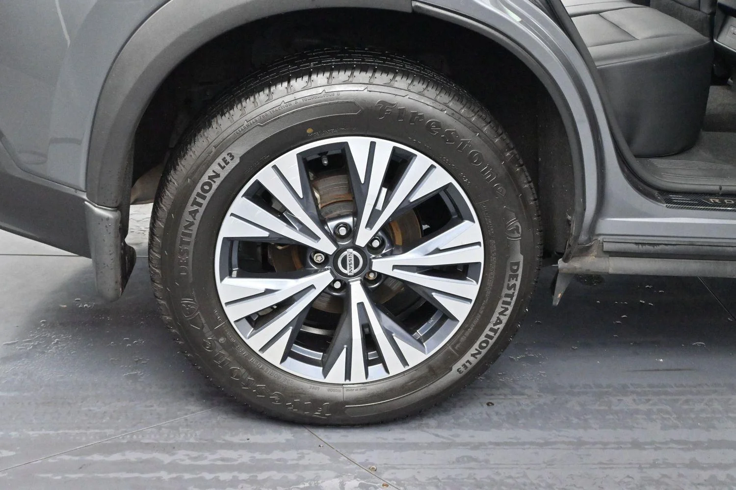 Used 2021 Gun Metallic Nissan SV image 32