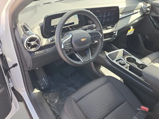 New 2027 Summit White Chevrolet LT image 20