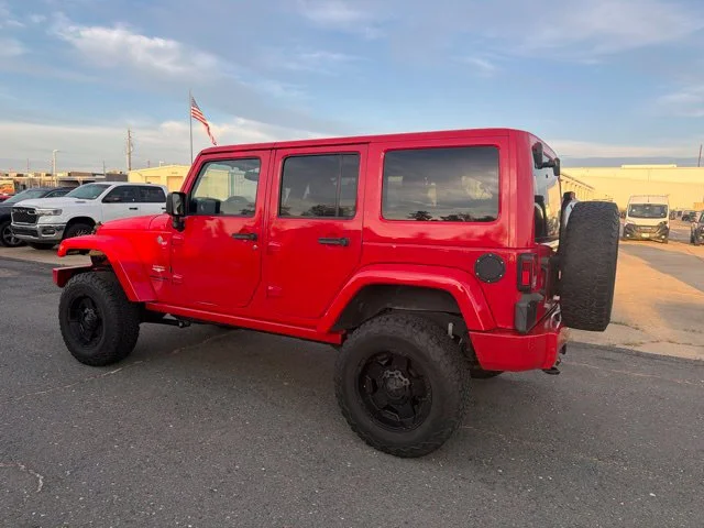 Used 2015 Red Jeep Unlimited Sahara image 10