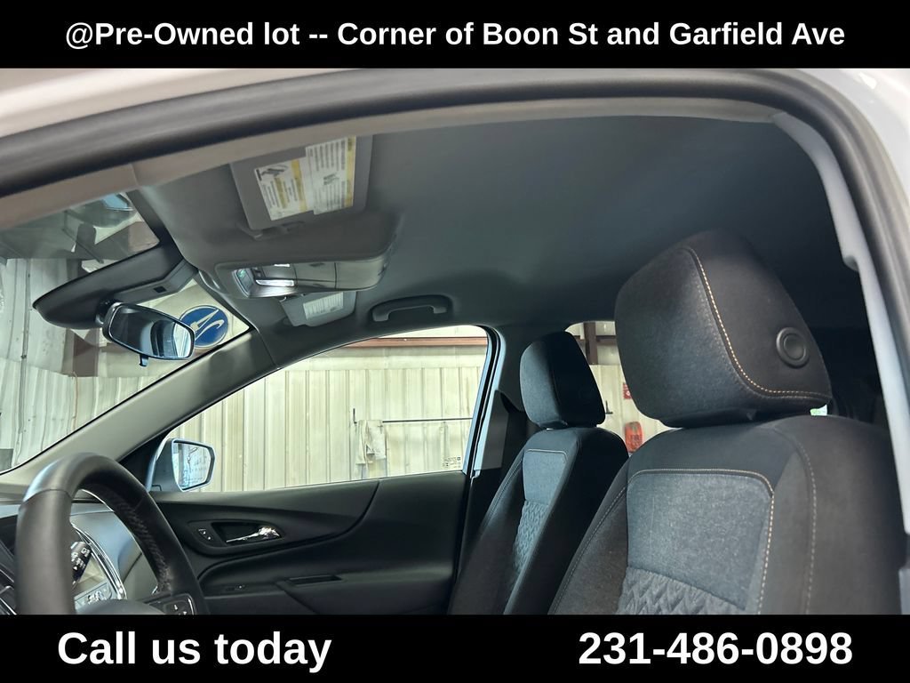 Used 2024 Summit White Chevrolet LT image 13