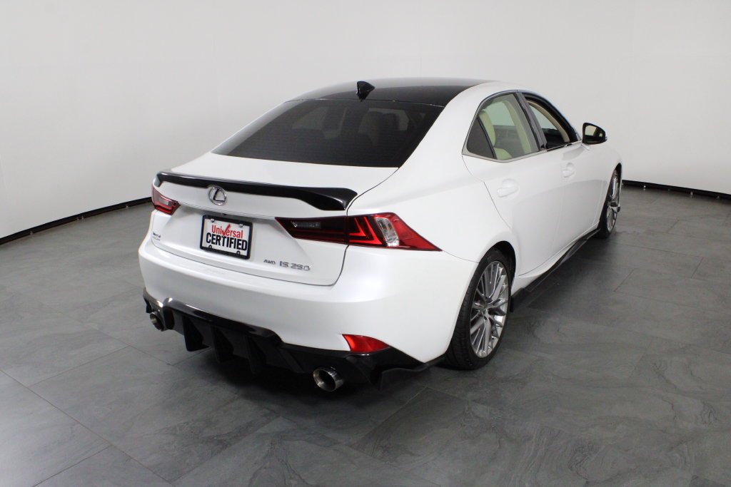 Used 2015  Lexus 250 image 2