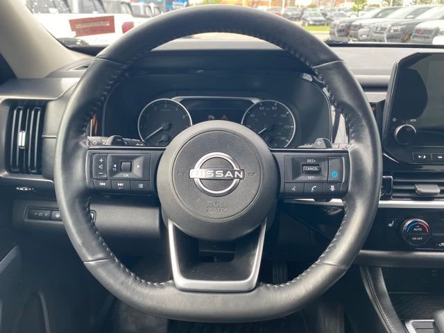 Used 2022 Gray Nissan SL image 41