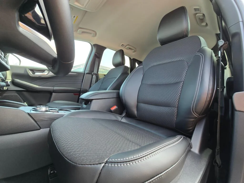 2025 Ford Escape Plug-in hybrid PHEV - Photo 19