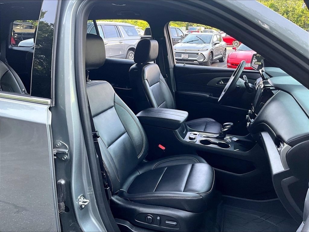 Used 2023 STERLING GRAY METALLIC Chevrolet LT Leather image 11