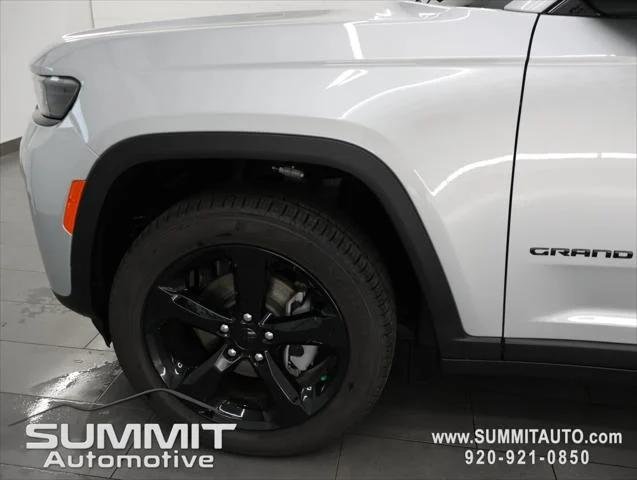 New 2026 Silver Zynith Jeep Limited image 36