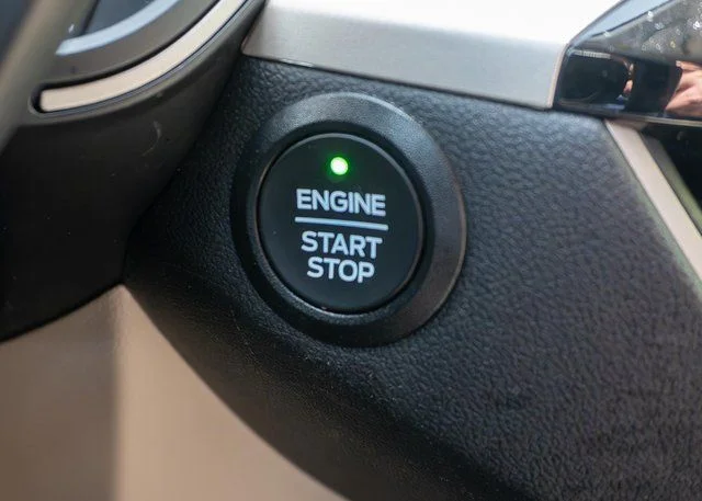 Used 2021 Gold Ford SE image 24