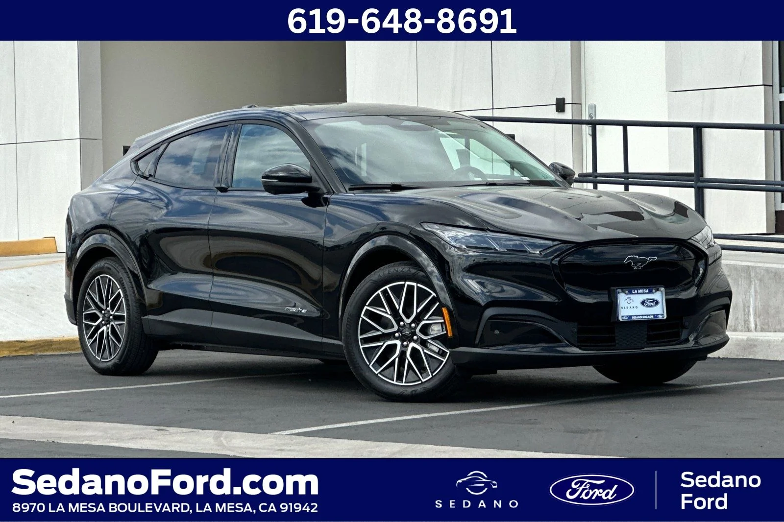 2026 Ford Mustang-Mach-e Premium's photo