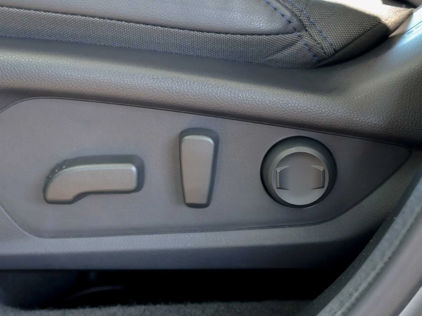 Certified Used 2026 River Rock Pearl Subaru Premium image 16