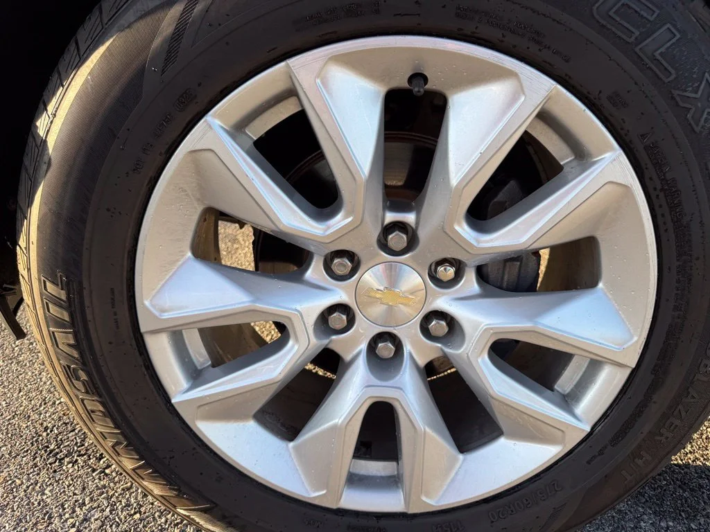 Used 2021 Gray Chevrolet Custom image 19