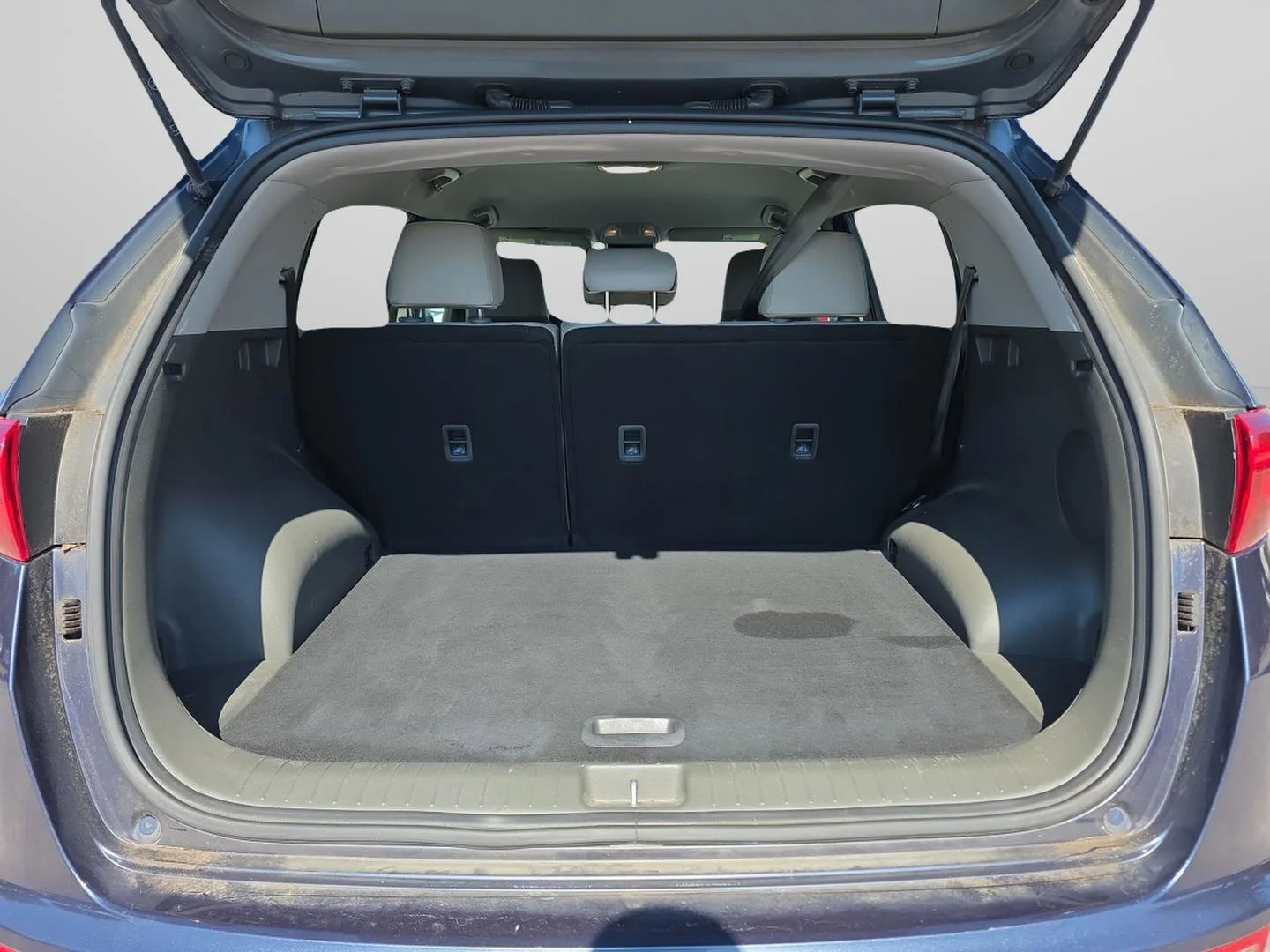 Used 2019 Blue Kia EX image 13